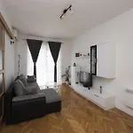 Robert Apartmán Brela