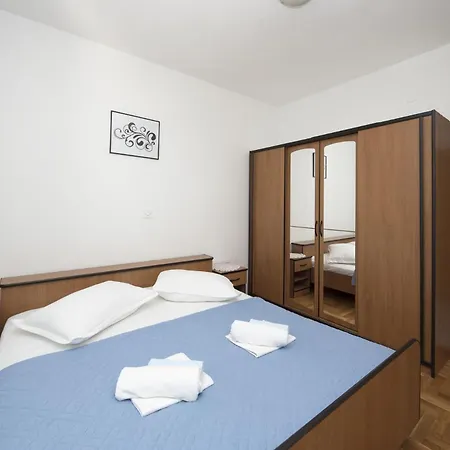 Apartments Robert * Brela