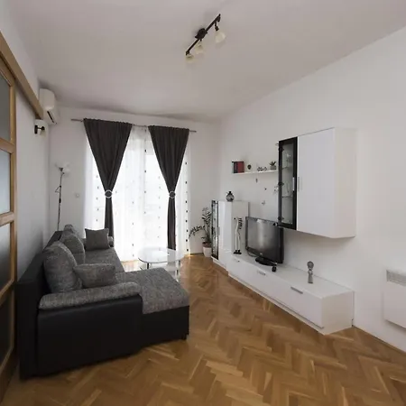 Apartments Robert Apartment Brela